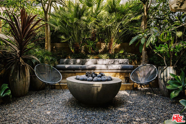 3319 Tareco Drive, Los Angeles CA: https://media.crmls.org/mediaz/64d73d4e-9c93-4557-8781-4a857e726047.jpg