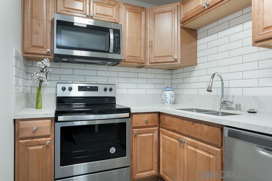 6333 College Grove Way - photo 15