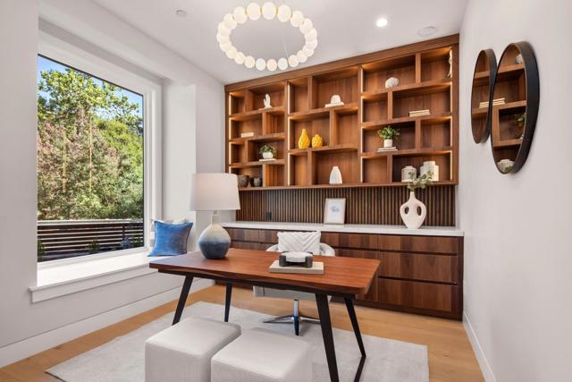 1080 Creek Drive, Menlo Park CA: https://media.crmls.org/mediaz/64d8a163-5867-49c5-a890-a7e8ef575133.jpg