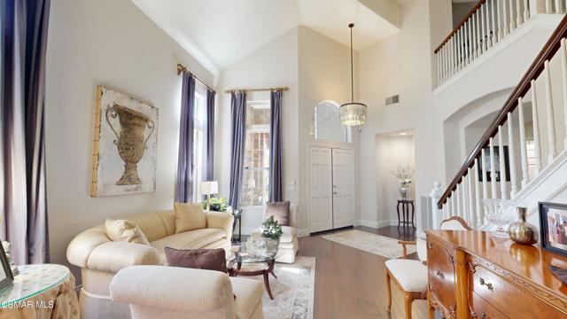 2343 Solway Court, Thousand Oaks CA: https://media.crmls.org/mediaz/64d8a388-a745-4719-b83d-dbc9303c23ac.jpg