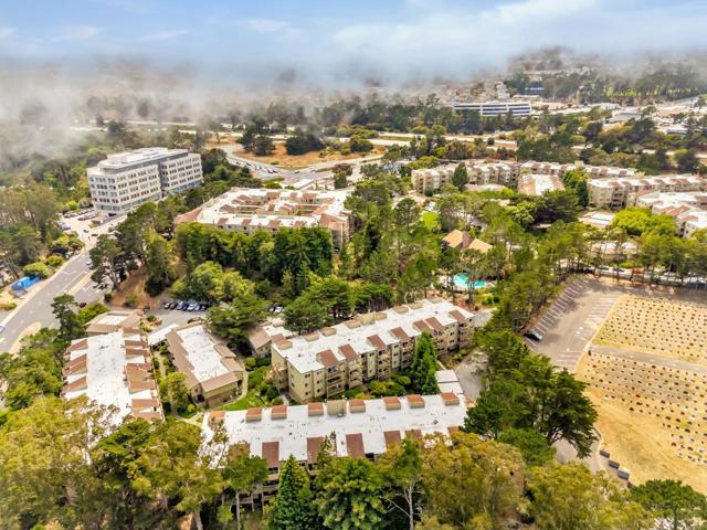 377 Mandarin Drive, Daly City CA: https://media.crmls.org/mediaz/64d9114f-4b46-4884-9e61-a1b1b8a52211.jpg