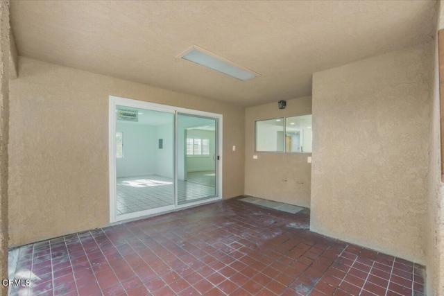 3630 Dallas Drive, Oxnard CA: https://media.crmls.org/mediaz/64d9a553-0f99-457a-98ff-840bcaf3889a.jpg