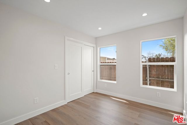 1563 E Elizabeth Street, Pasadena CA: https://media.crmls.org/mediaz/64da34ca-55dd-49be-9ca0-1315f7682def.jpg