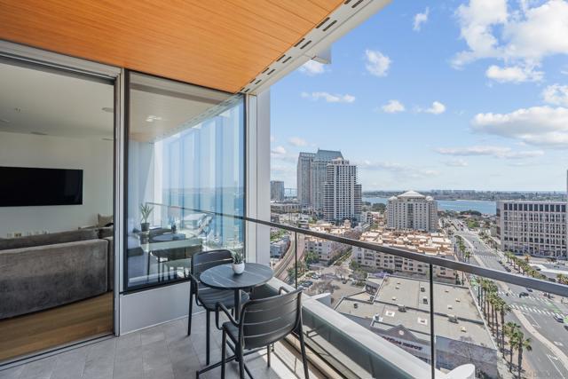 888 W E Street, San Diego CA: https://media.crmls.org/mediaz/64daae0e-3b05-41e4-b018-65d7e60b32de.jpg