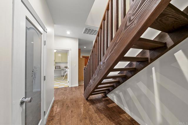 Image 23 of 75 For 39480 Norbro Court