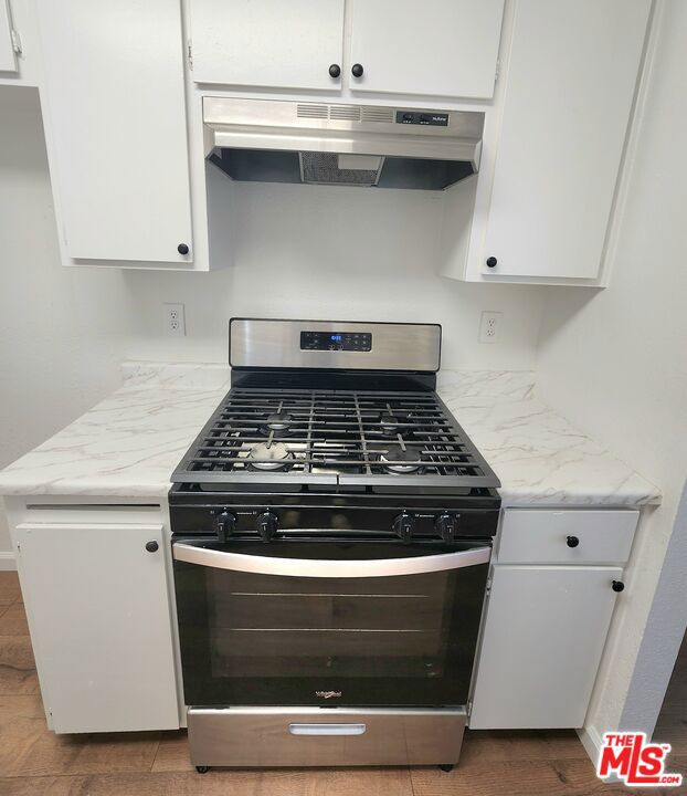 165 N Hamilton Avenue, Hemet CA: https://media.crmls.org/mediaz/64db5150-537c-4fdf-a0a5-4fedfaa0ff93.jpg