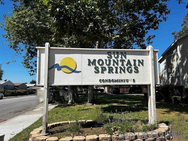 2566 White Oak Pl, Escondido CA: https://media.crmls.org/mediaz/64db9ef2-db28-4292-8f06-a1db072602dc.jpg