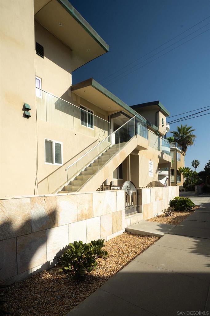 3443 Ocean Front Walk - photo 12
