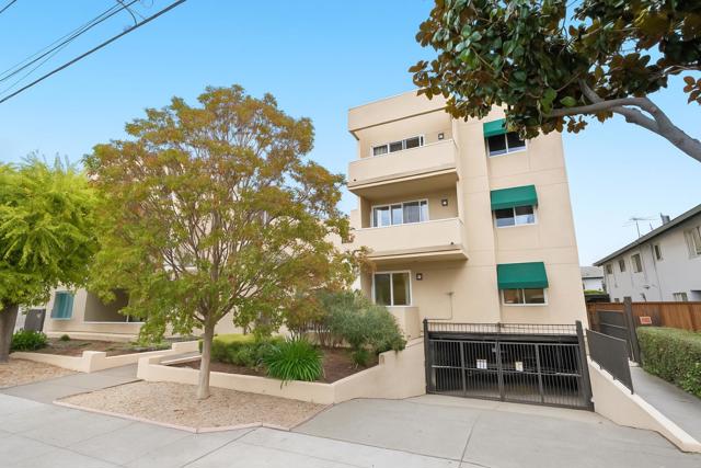 30 Lorton Avenue, Burlingame CA: https://media.crmls.org/mediaz/64de2a62-aadd-43a3-9ae4-7fe4b78cea82.jpg