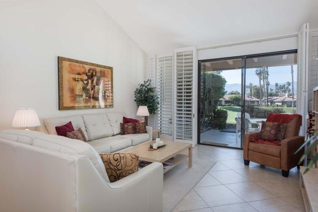 Image 7 of 39 For 279 San Remo Street