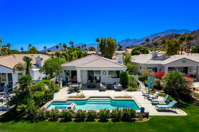 54580 Tanglewood, La Quinta CA: https://media.crmls.org/mediaz/64df21fb-1531-4c91-9c69-dbe2a939f924.jpg