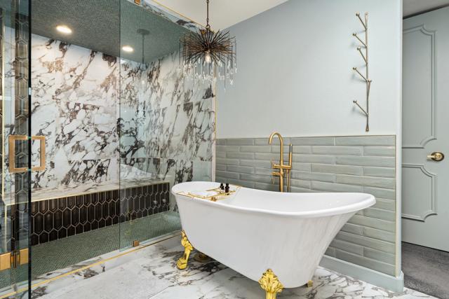 88 Princeton Drive, Rancho Mirage CA: https://media.crmls.org/mediaz/64dfafe4-618b-42ab-8513-2b801c6c2acf.jpg