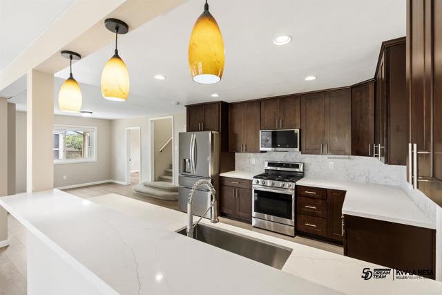 Detail Gallery Image 12 of 41 For 8195 Chaz Pl, La Mesa,  CA 91942 - 5 Beds | 3 Baths