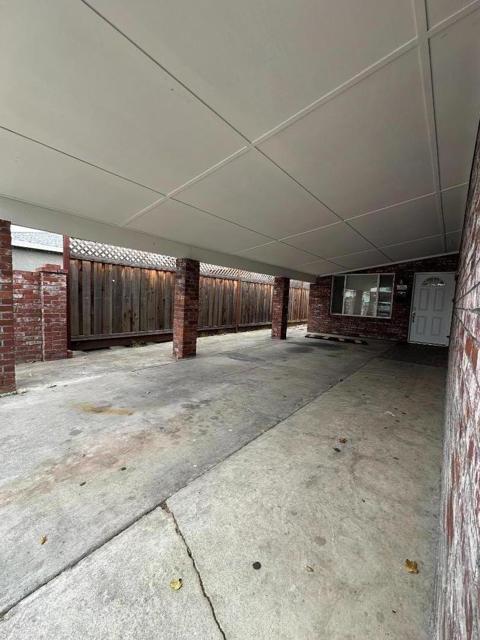 130 E 21st Street, Tracy CA: https://media.crmls.org/mediaz/64e09027-da98-44be-8885-d8dfd19b34d5.jpg