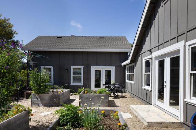 929 W Carmel Valley Road, Carmel Valley CA: https://media.crmls.org/mediaz/64e0ace7-579d-4c36-8670-be366567a02d.jpg