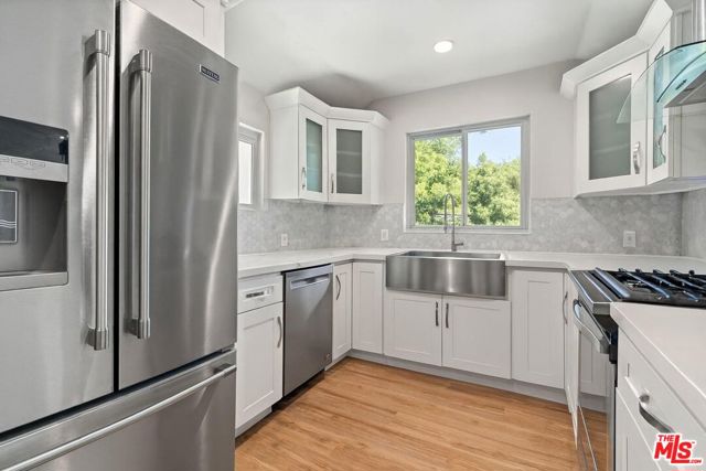 5810 Burwood Avenue, Los Angeles CA: https://media.crmls.org/mediaz/64e0f99b-a966-4168-860f-c1438bc55eaa.jpg