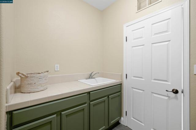 Image 32 of 60 For 1012 Salt Spray Ter