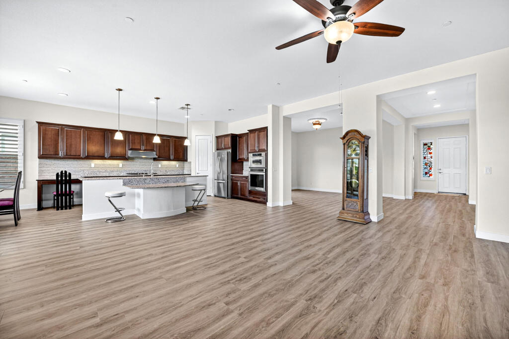 MLS #219139027DA image #3