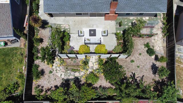 32212 Deborah Dr, Union City CA: https://media.crmls.org/mediaz/64e4315f-3ccf-49ae-a93a-b0a4351a1531.jpg