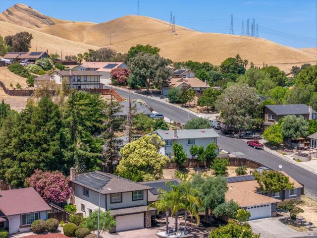 4418 Valle Vista, Pittsburg CA: https://media.crmls.org/mediaz/64e4426f-ce74-4971-80e7-c033a36d3eed.jpg