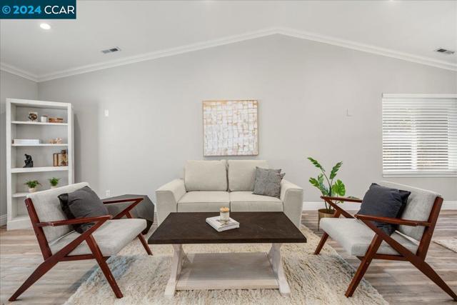 Image 11 of 59 For 4992 Fraga Rd