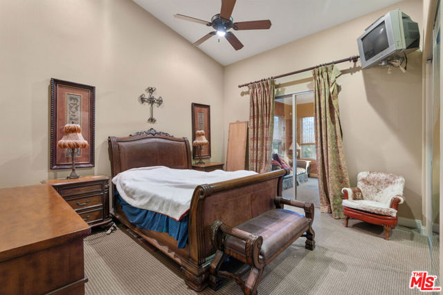 805 N Sanderson Avenue, San Jacinto CA: https://media.crmls.org/mediaz/64e6e1e1-2558-4aa1-8130-164667b301ba.jpg