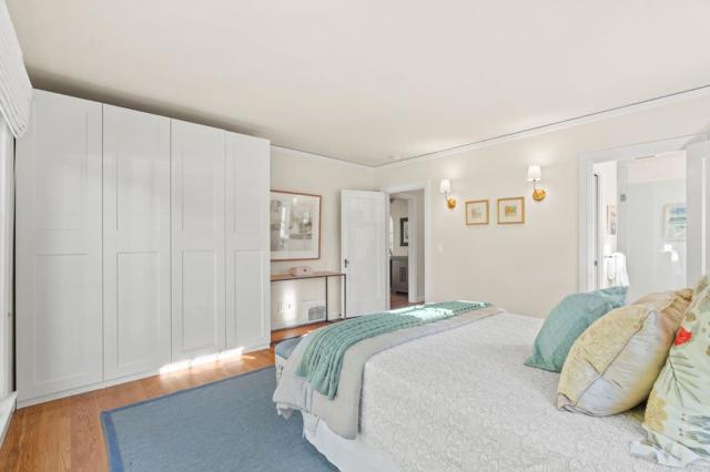 1547 Columbus Avenue, Burlingame CA: https://media.crmls.org/mediaz/64e7701e-46e4-45f4-a882-26d7336e90f9.jpg