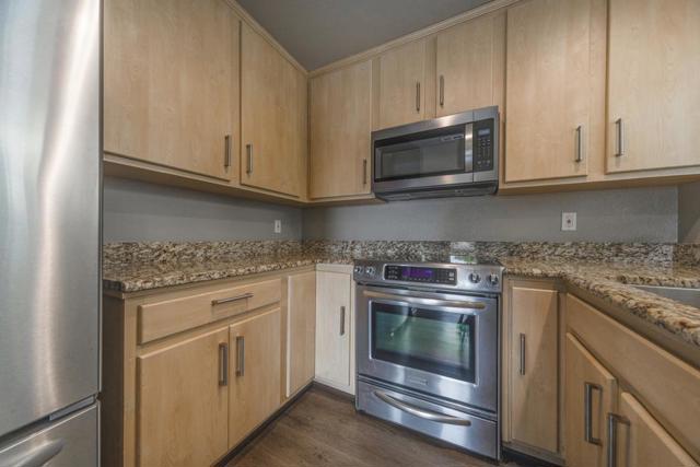 230 Amesport, Half Moon Bay CA: https://media.crmls.org/mediaz/64e7cd51-aa6b-4801-b21d-b4631e8659dd.jpg