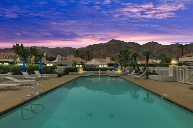 77463 Calle Mazatan, La Quinta CA: https://media.crmls.org/mediaz/64e84fca-ec51-4524-8a1c-aaeace95934f.jpg
