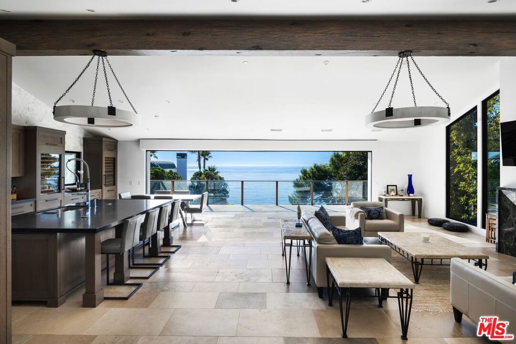 7043 BIRDVIEW Avenue — Contemporary