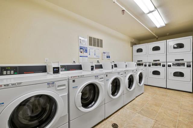 8124 Shelter Creek Lane, San Bruno CA: https://media.crmls.org/mediaz/64e90e16-de4a-4241-ad45-987327e2c162.jpg