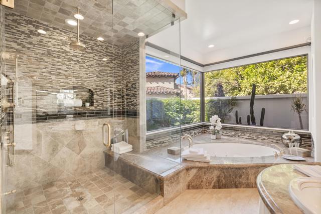 345 Crest Lake Drive, Palm Desert, CA 92211