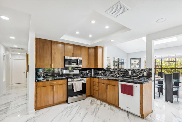 Image 7 of 20 For 43344 Mondavi Court A