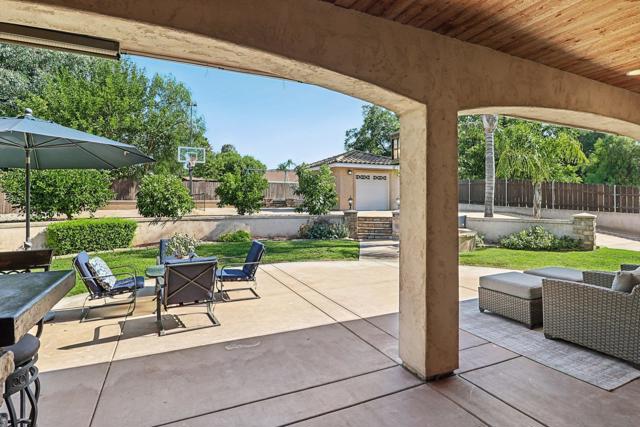 16112 Arena Drive, Ramona CA: https://media.crmls.org/mediaz/64ea5650-e309-42d2-8e21-b2828c6fcdf0.jpg