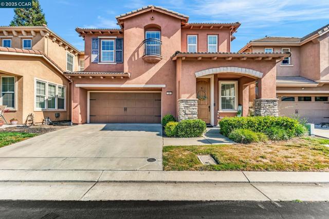 35 Belluno Dr, Stockton CA: https://media.crmls.org/mediaz/64ecb1c2-7852-4c2b-bf77-342a7ff9dbc5.jpg