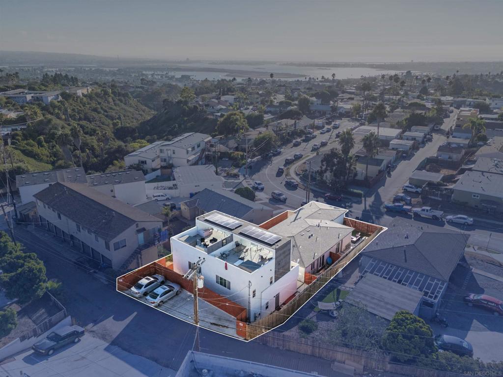 MLS #250040967SD image #12