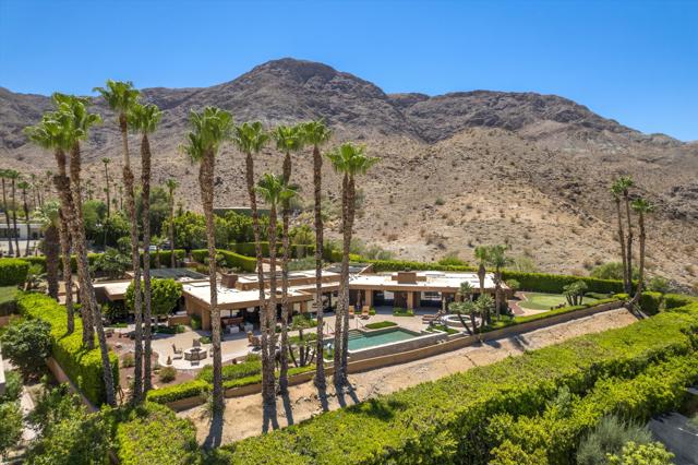 70150 Thunderbird Road, Rancho Mirage CA: https://media.crmls.org/mediaz/64eed68a-3971-44fa-9941-b832e33696f1.jpg