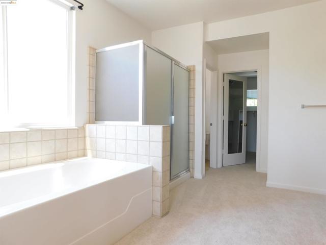 3915 Hummingbird Dr, Antioch CA: https://media.crmls.org/mediaz/64ef734e-d24a-471f-9e90-7a0f8087aa3c.jpg