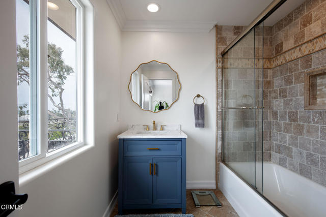 Detail Gallery Image 20 of 27 For 2180 Vista Del Mar Dr, Ventura,  CA 93001 - 3 Beds | 3/1 Baths