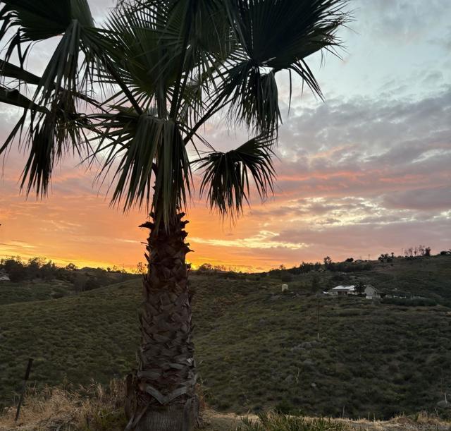 19075 Caesar Drive, Ramona CA: https://media.crmls.org/mediaz/64f1e8c4-5f9a-4de2-a747-6f75ea3b2708.jpg