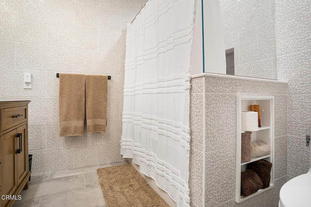 Detail Gallery Image 28 of 49 For 6228 Watertree Ct, Agoura Hills_2,  CA 91301 - 4 Beds | 3 Baths