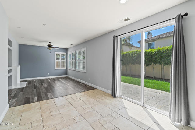 Detail Gallery Image 12 of 37 For 615 Halifax Ln, Oxnard,  CA 93035 - 3 Beds | 2/1 Baths