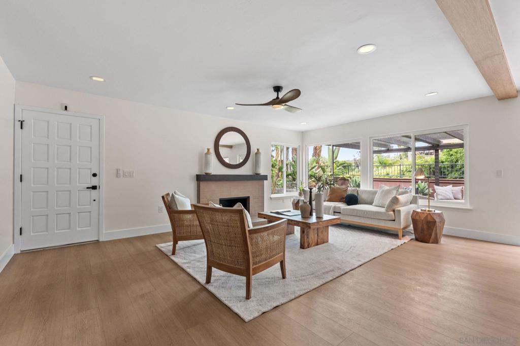 2543 Luciernaga St - photo 8