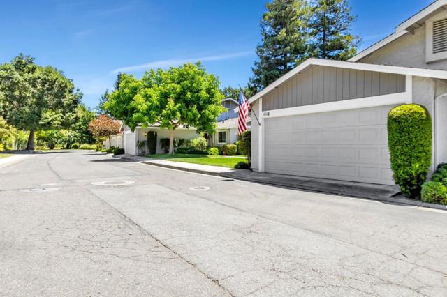 4942 Red Creek Drive, San Jose CA: https://media.crmls.org/mediaz/64f4a078-018a-447f-9cc6-b135f9f88113.jpg