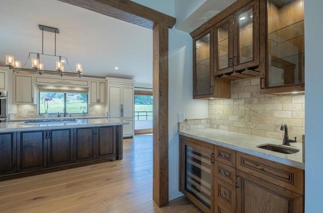 23465 Redding Circle, Salinas CA: https://media.crmls.org/mediaz/64f65cda-e2cb-40a3-b8fe-149688521372.jpg