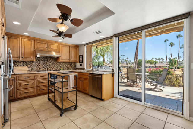 272 Tolosa Circle, Palm Desert, CA 92260