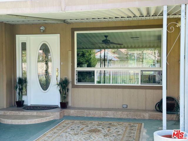 425 S Paseo Laredo, Cathedral City CA: https://media.crmls.org/mediaz/64f6f6d8-54fc-442a-a283-48520f45afa6.jpg