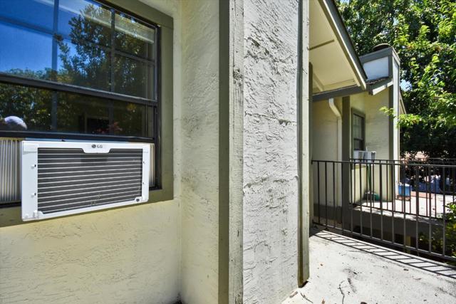 175 Evandale Avenue, Mountain View CA: https://media.crmls.org/mediaz/64f71d5b-af59-4acc-91f1-a963b8e691f6.jpg