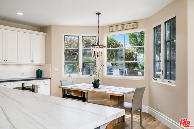 1028 9th Street, Manhattan Beach, California 90266, 5 Bedrooms Bedrooms, ,5 BathroomsBathrooms,Residential,Sold,9th,25532263