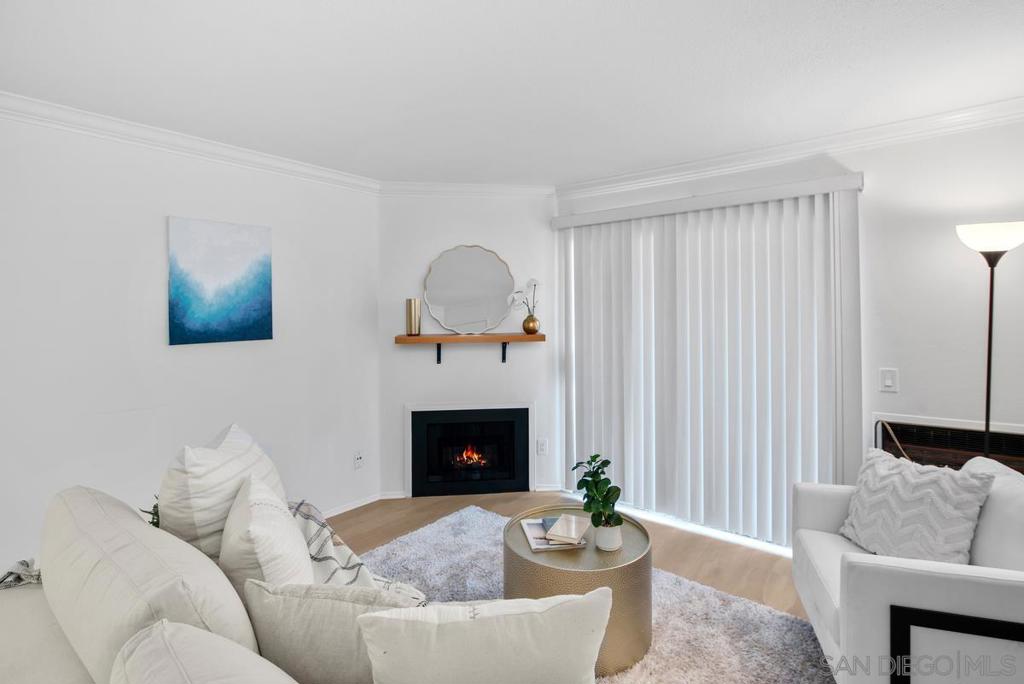 223 Woodland Pkwy #160